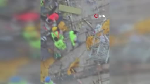 Beylikdüzü’nde bir inşaat işçisi 12’nci kattan düşerek hayatını kaybetti