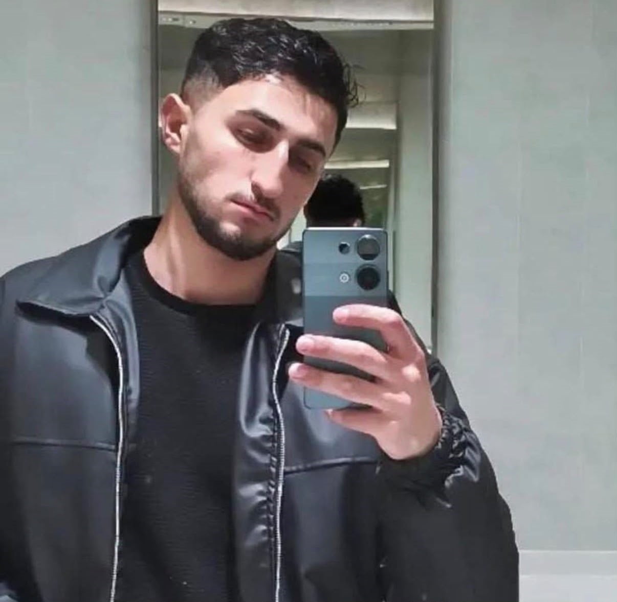 BEYLİKDÜZÜ’NDE BİR İNŞAATIN 12. KATINDA BULUNAN İSKELEDEN DÜŞEN AZAT N. (21) HAYATINI...