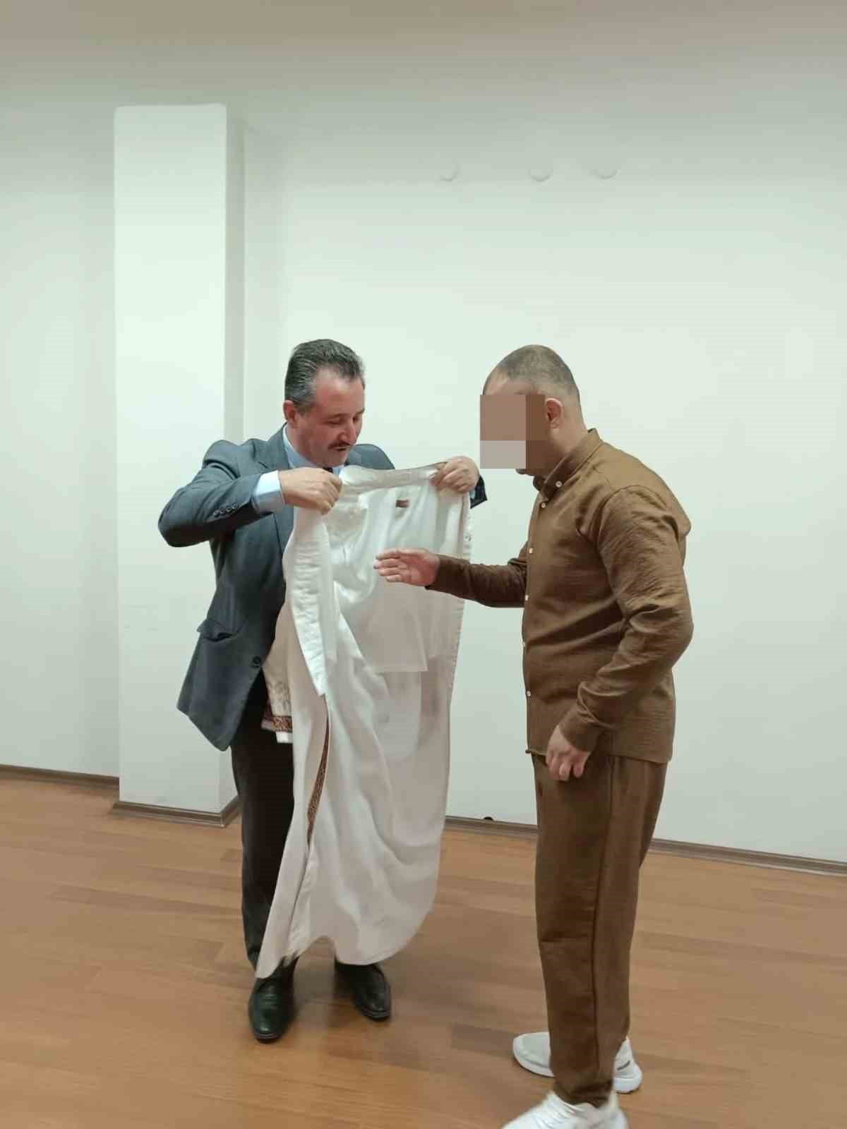 BİLECİK'İN BOZÜYÜK İLÇESİNDE AÇIK CEZA İNFAZ KURUMU'NDA, HAFIZLIĞINI TAMAMLAYAN BİR HÜKÜMLÜ İÇİN...