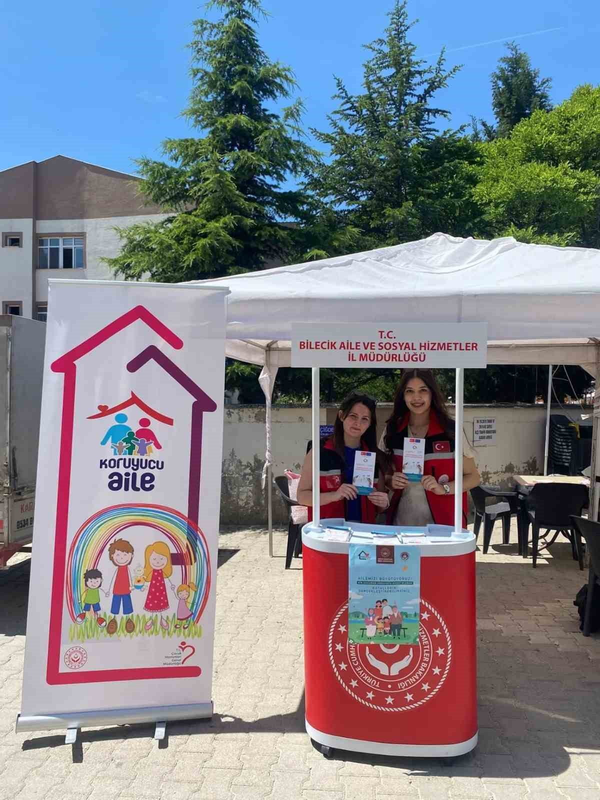 BİLECİK'İN GÖLPAZARI İLÇESİNDE KORUYUCU AİLE TANITIM STANDI AÇILDI.