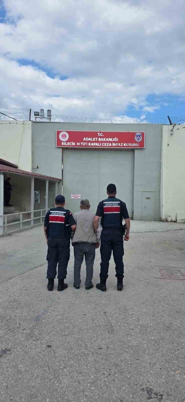 BİLECİK'TE 'BASİT YARALAMA' SUÇUNDAN 3 AY 22 GÜN HAPİS CEZASI BULUNAN ŞAHIS YAKALANDI