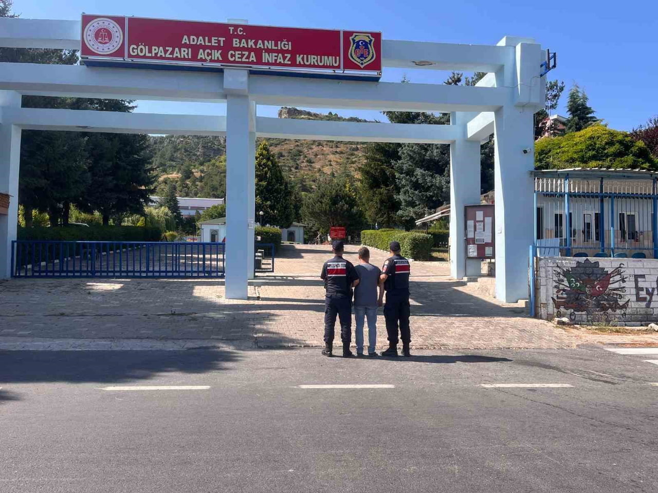 BİLECİK'TE 1 YIL 13 AY HAPİS CEZASI BULUNAN ŞAHIS YAKALANDI