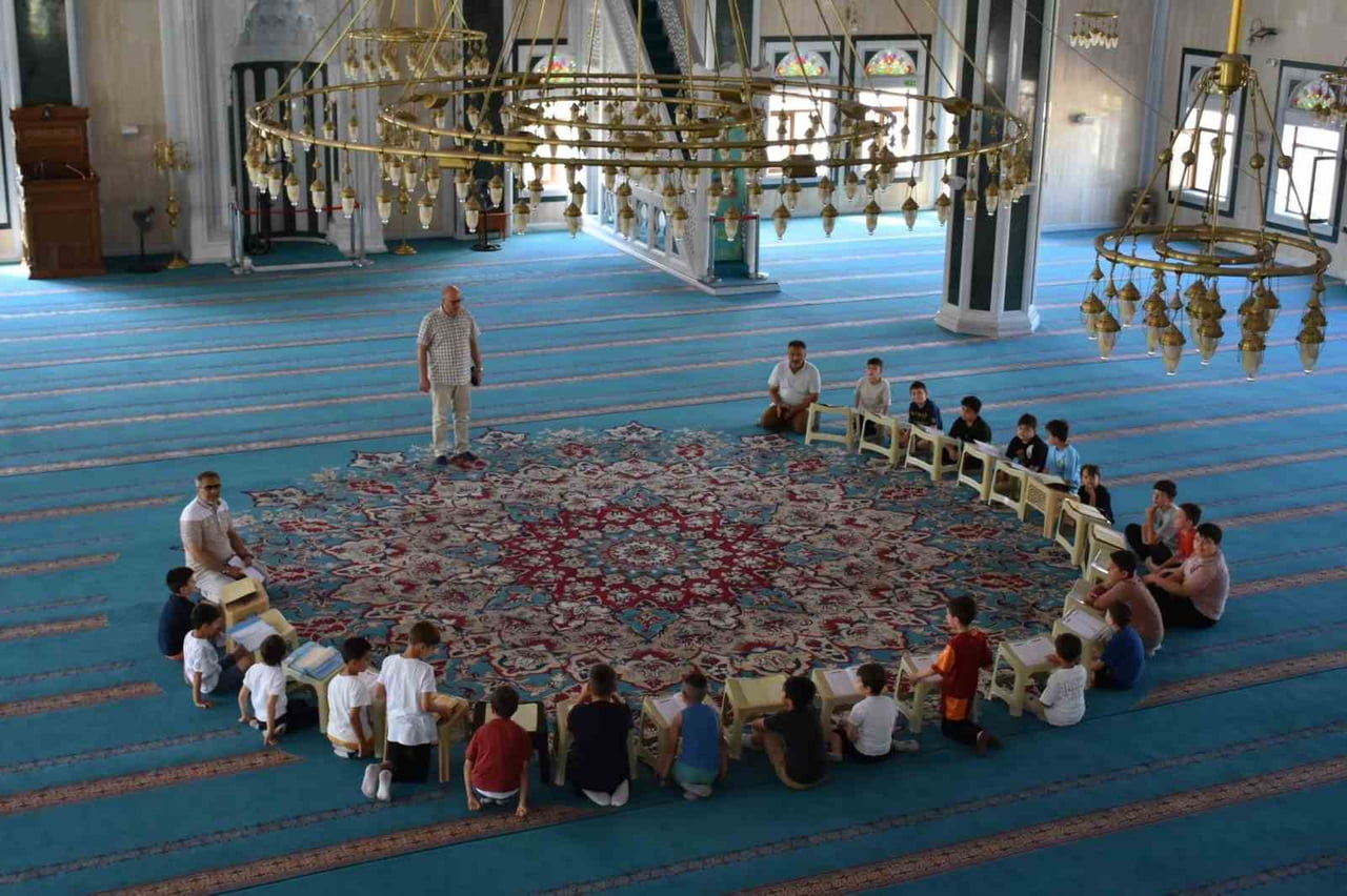 BİLECİK'TE CAMİLER YAZ KUR'AN KURSLARIYLA ŞENLENDİ