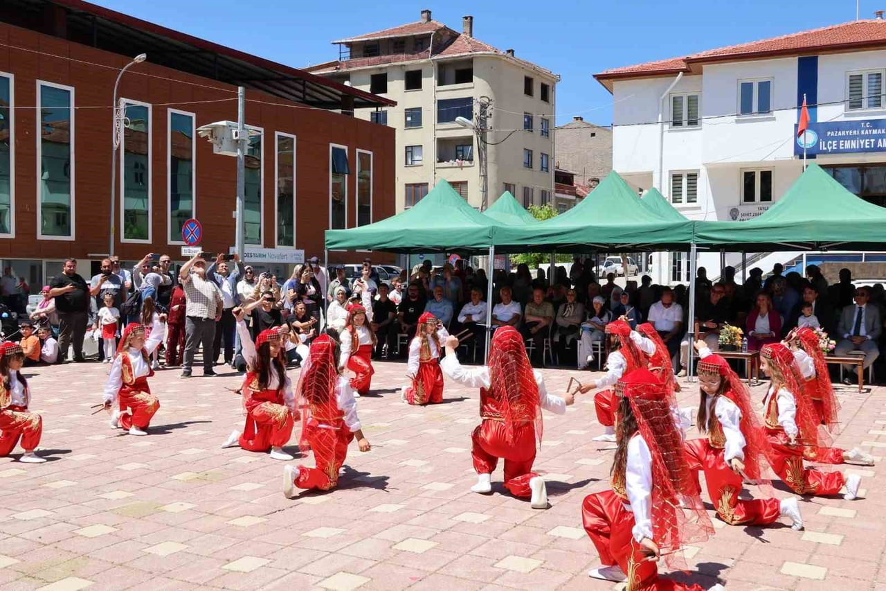 BİLECİK'TE EĞİTİM VE SPOR FESTİVALİNE YOĞUN İLGİ