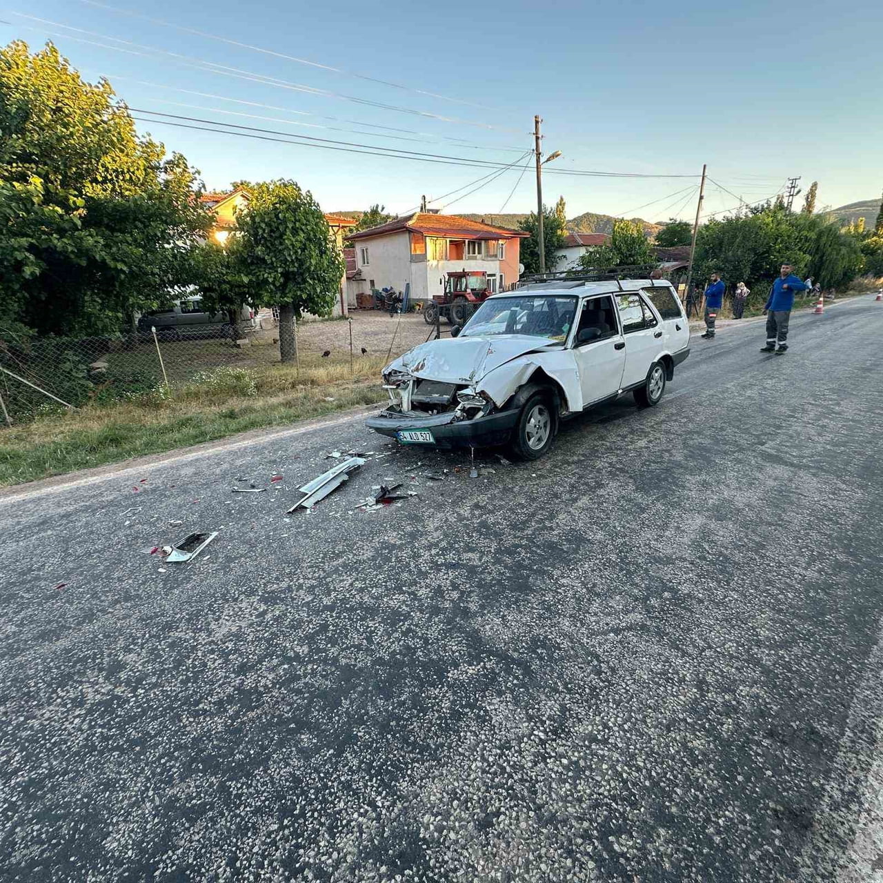 BİLECİK'TE MEYDANA GELEN TRAFİK KAZASINDA ŞANS ESERİ YARALANAN OLMADI