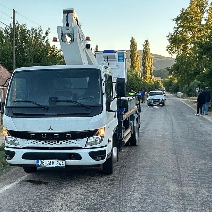BİLECİK'TE MEYDANA GELEN TRAFİK KAZASINDA ŞANS ESERİ YARALANAN OLMADI