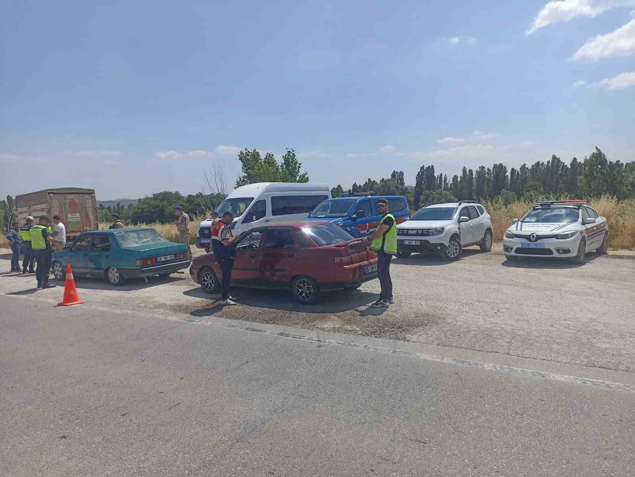 BİLECİK’TE 140 ŞAHIS VE 143 ARAÇ KONTROL EDİLDİ