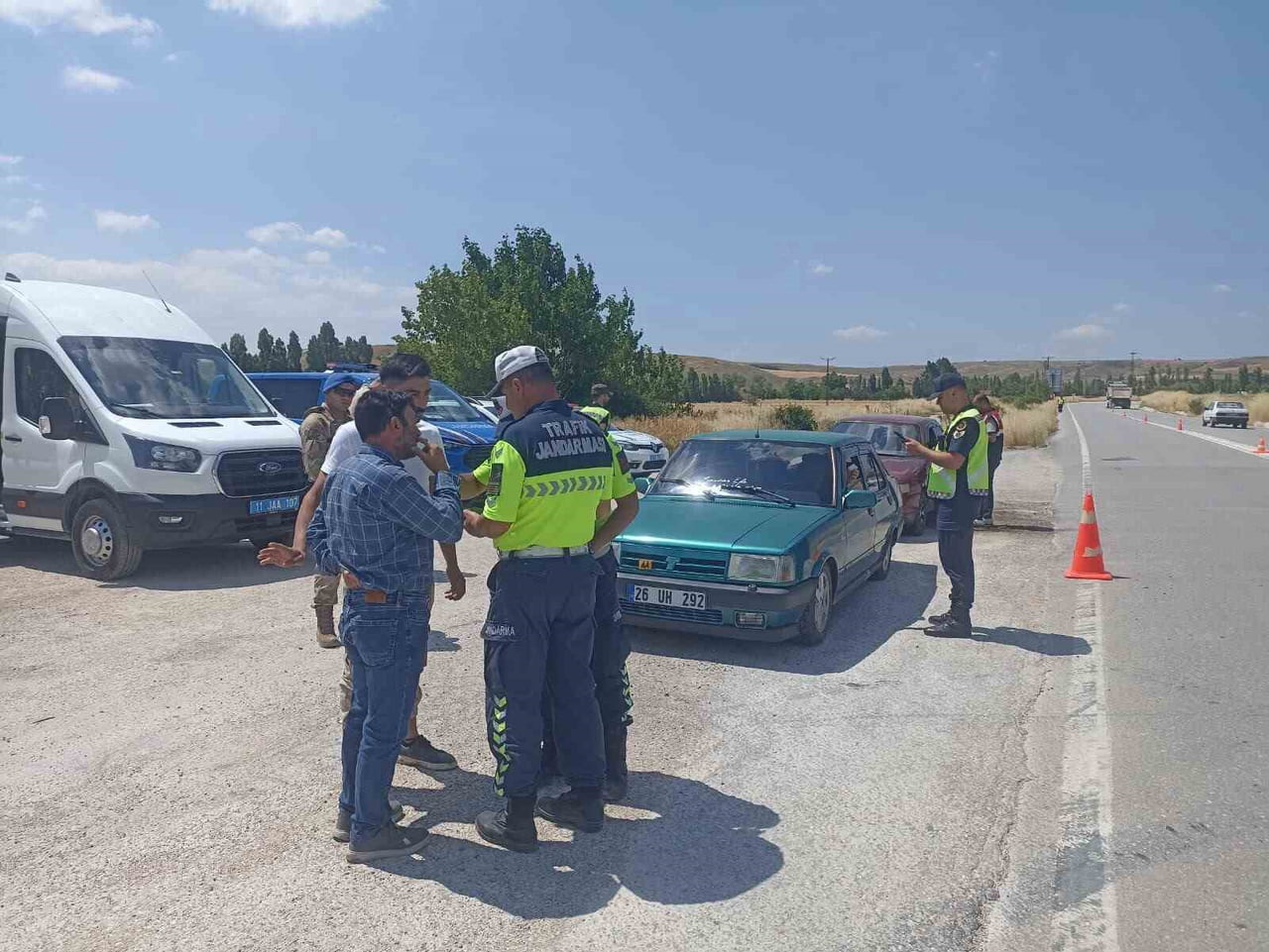 BİLECİK’TE 140 ŞAHIS VE 143 ARAÇ KONTROL EDİLDİ