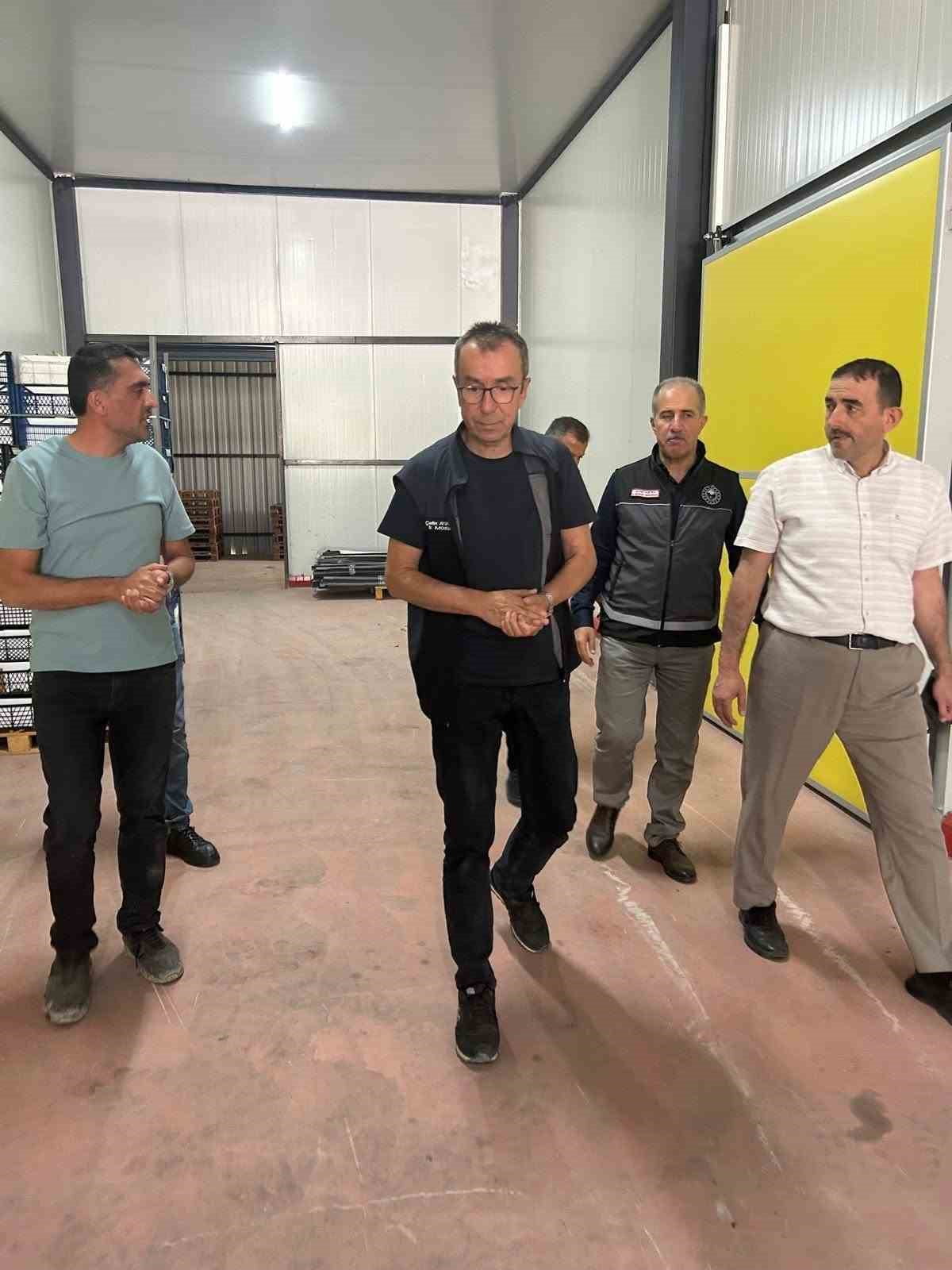BİLECİK’TE SOĞUK HAVA DEPOSUNA YAKIN TAKİP