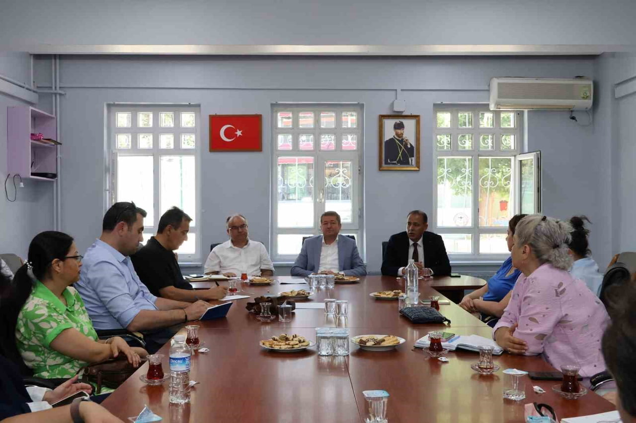 BİLECİK’TE YENİ EĞİTİM ÖĞRETİM YILI HAZIRLIKLARI MASAYA YATIRILDI
