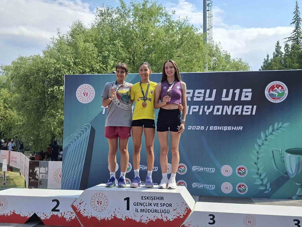 BİLECİKLİ SPORCUDAN BRONZ MADALYA