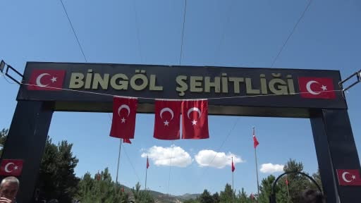 Bingöl'de 15 Temmuz şehitleri dualarla anıldı