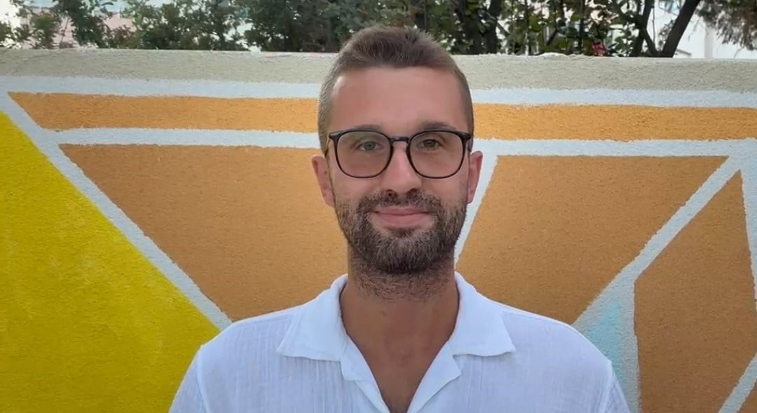 BİR KAFE İŞLETMECİSİ GÖRKEM BAŞER, "YAKLAŞIK 1 HAFTA 10 GÜN ÖNCE BURADA BOYA YAPIYORDUK. O SIRADA...
