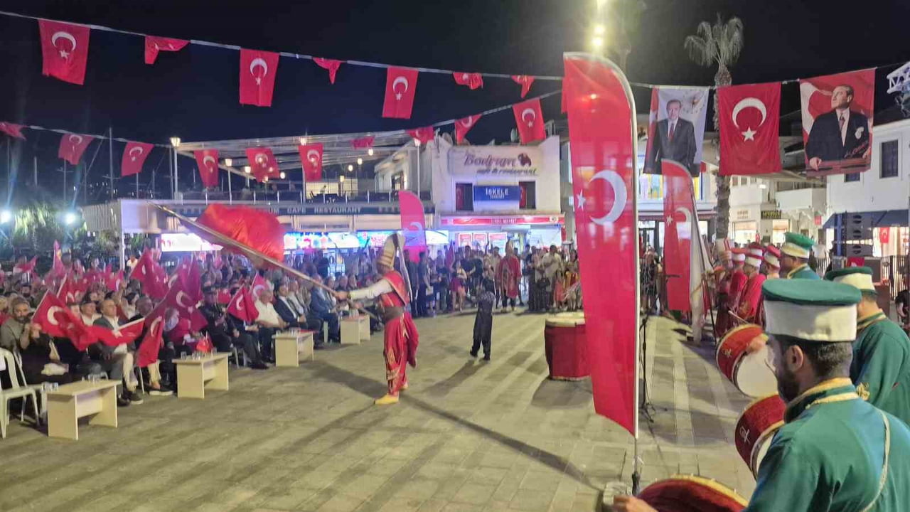 BODRUM'DA 15 TEMMUZ ANMA ETKİNLİKLERİ DÜZENLENDİ