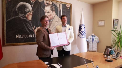 Bodrum'da elektrikli bisiklet paylaşım sistemi için imzalar atıldı
