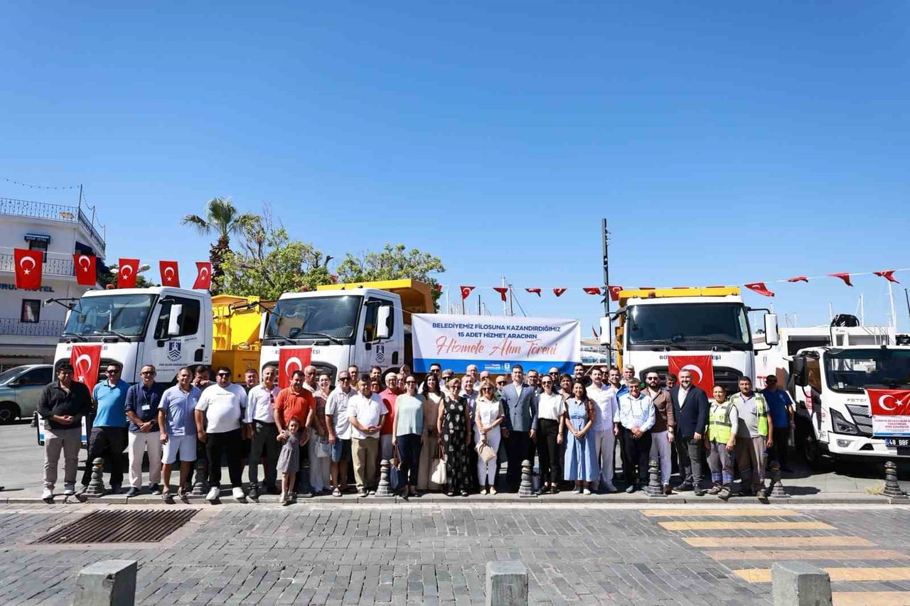 BODRUM BELEDİYE BAŞKANI TAMER MANDALİNCİ, BELEDİYE ÇALIŞMALARININ DAHA HIZLI VE ETKİN...