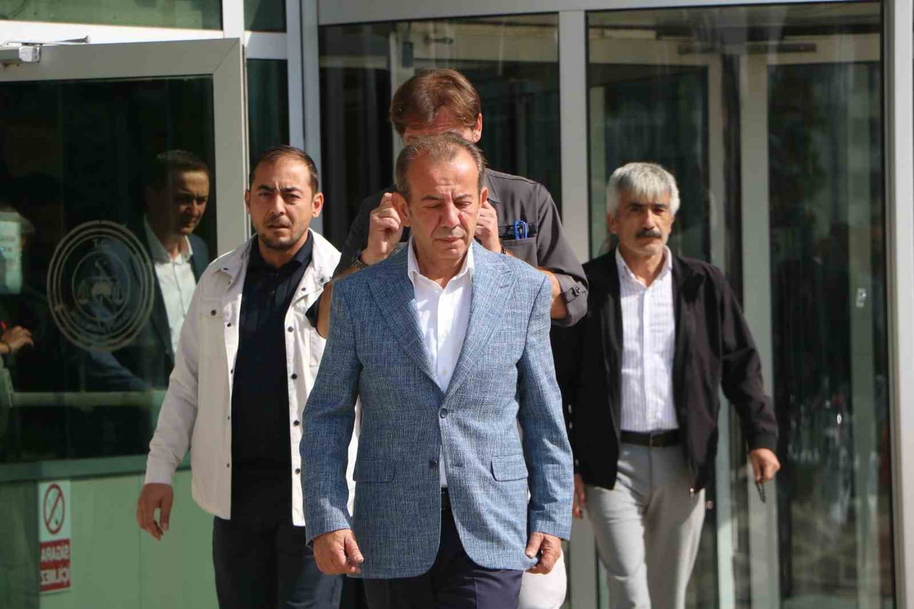 BOLU BELEDİYE BAŞKANLIĞI GÖREVİNDEN UZAKLAŞTIRILAN VE BAŞKA BİR SUÇTAN TUTUKLU BULUNAN TANJU...