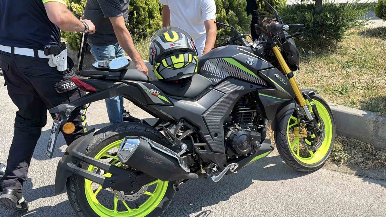BOLU’DA D-100 KARA YOLUNDA MOTOSİKLET İLE ELEKTRİKLİ MOTOSİKLETİN ÇARPIŞTIĞI KAZADA 1 KİŞİ...