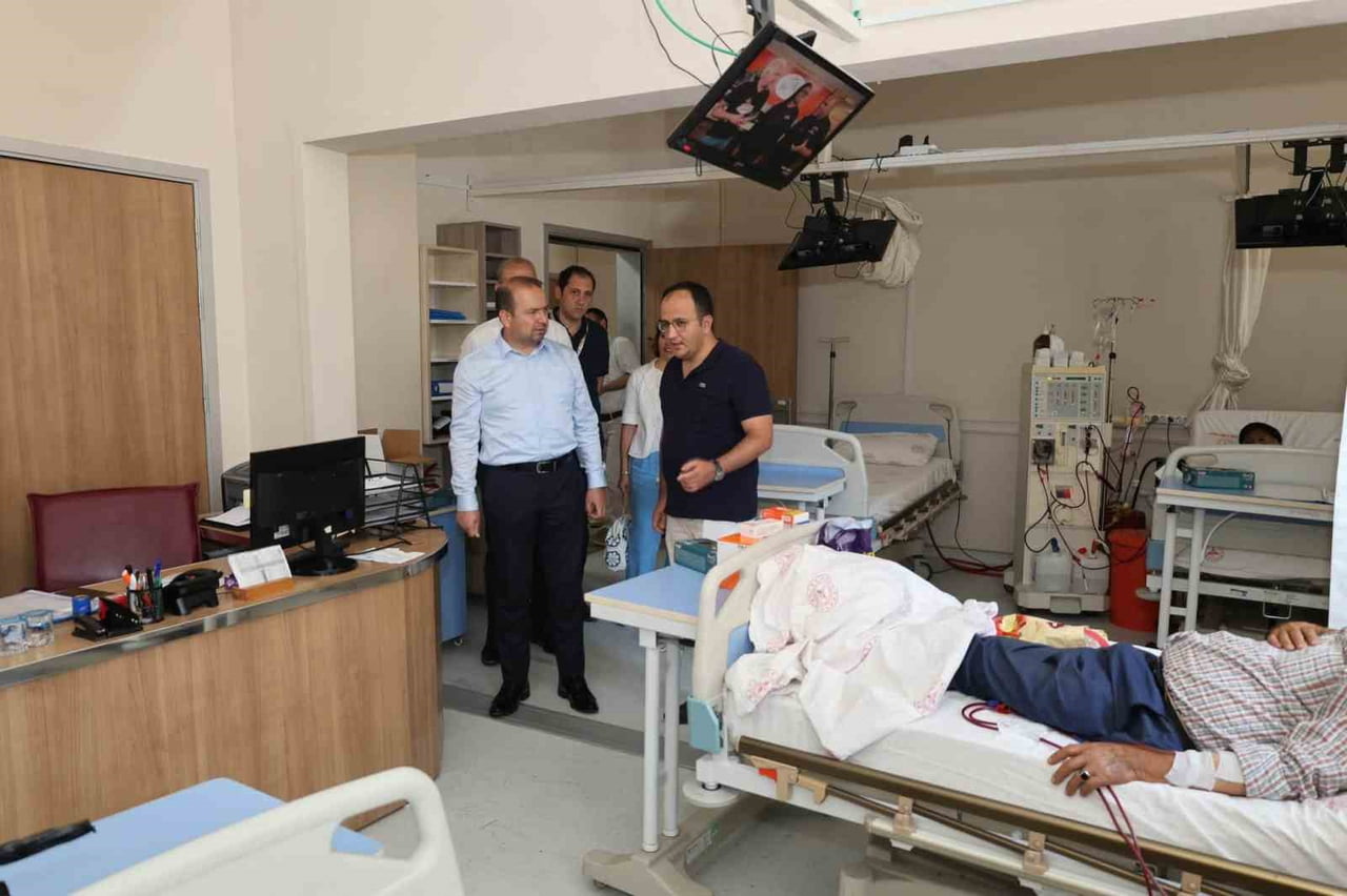 BOZDOĞAN’DAKİ HASTANEDE HİZMETLER DEĞERLENDİRİLDİ