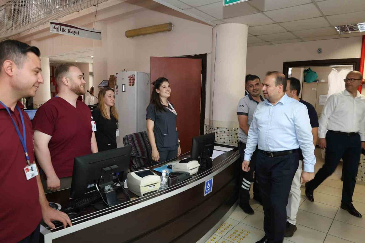 BOZDOĞAN’DAKİ HASTANEDE HİZMETLER DEĞERLENDİRİLDİ