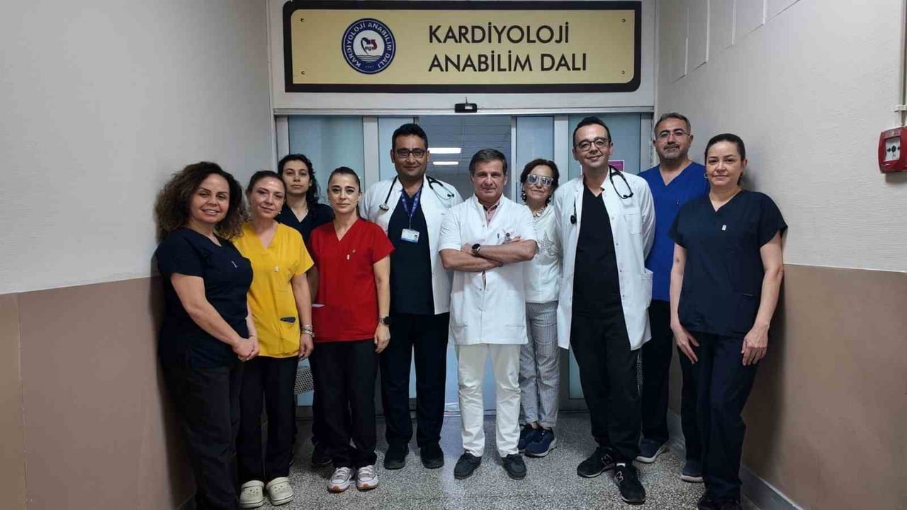 BU BÜYÜK BAŞARI, EGE ÜNİVERSİTESİ TIP FAKÜLTESİ KARDİYOLOJİ ANABİLİM DALI BAŞKANI PROF. DR. MEHDİ...