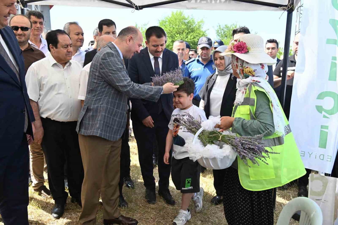 BU YIL ELDE EDİLECEK HASAT GELİRİNİN TAMAMININ, SMA HASTALIĞIYLA MÜCADELE EDEN UYGAR ALTUN'UN...