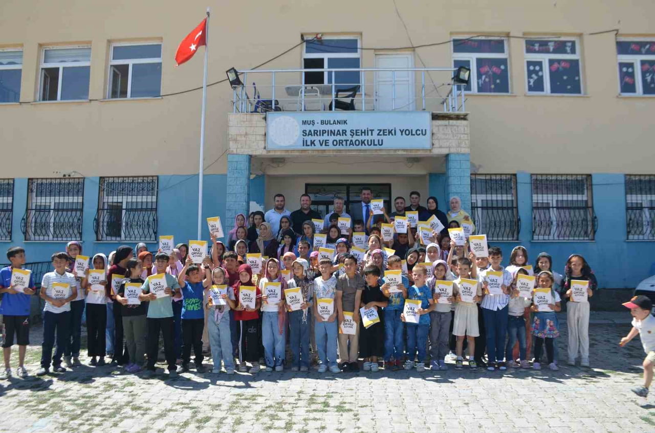 BULANIK'TA TÜGVA YAZ OKULLARINA YOĞUN İLGİ: 2 BİN 500 ÖĞRENCİ KAYIT YAPTIRDI