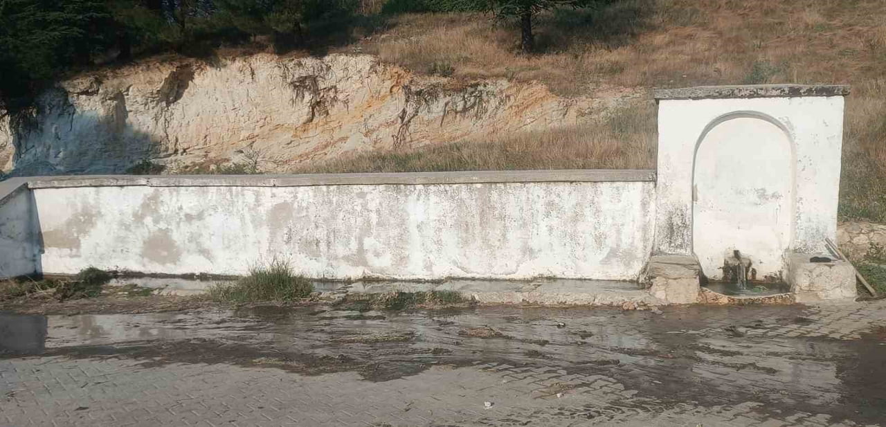 BULDAN’IN TÜRLÜBEY MAHALLESİ’NDE KÖR ÇEŞME OLARAK BİLİNEN TARİHİ ÇEŞME, MUHTAR İLE MAHALLE...