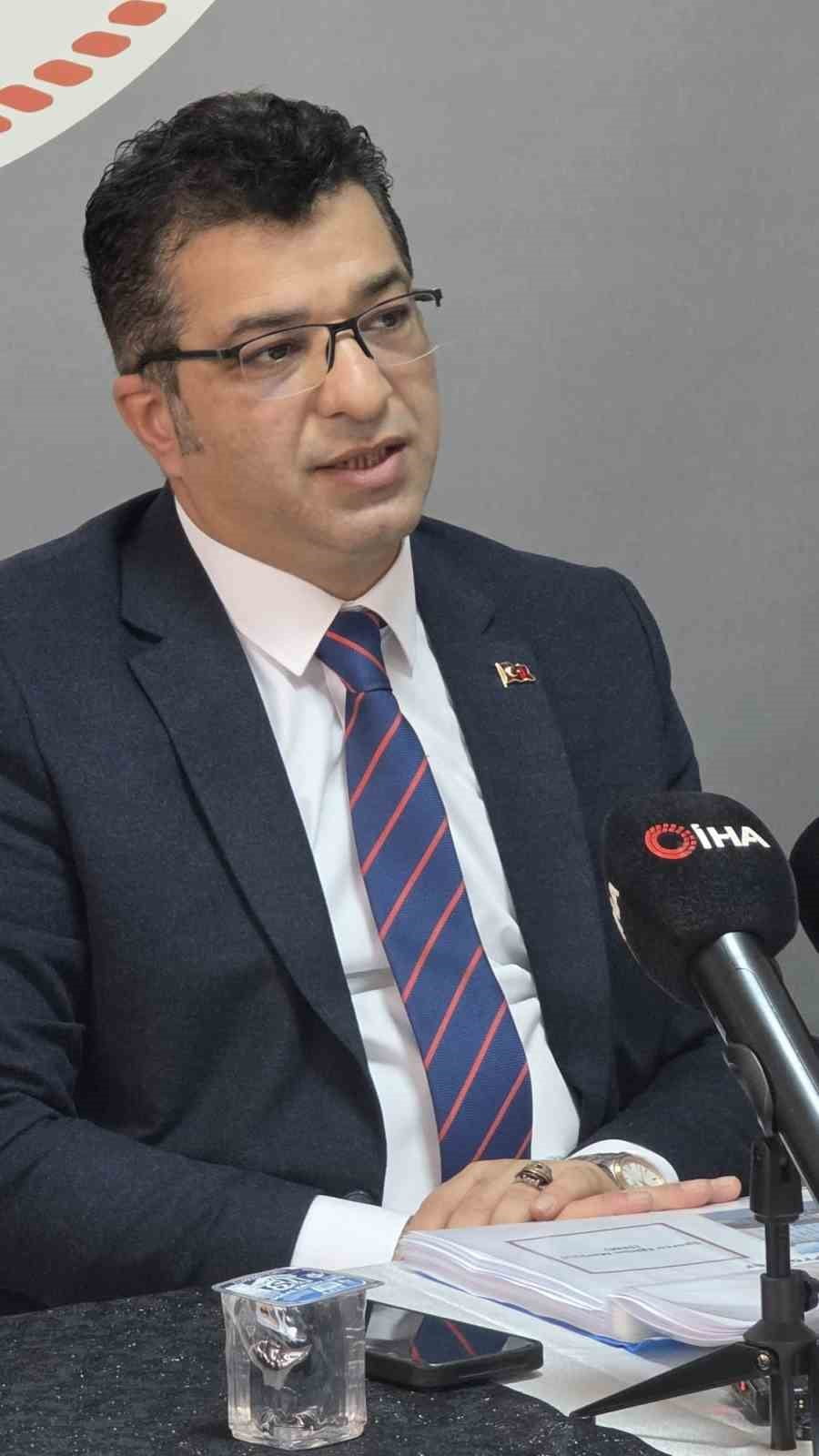 BÜLENT KÜÇÜK
