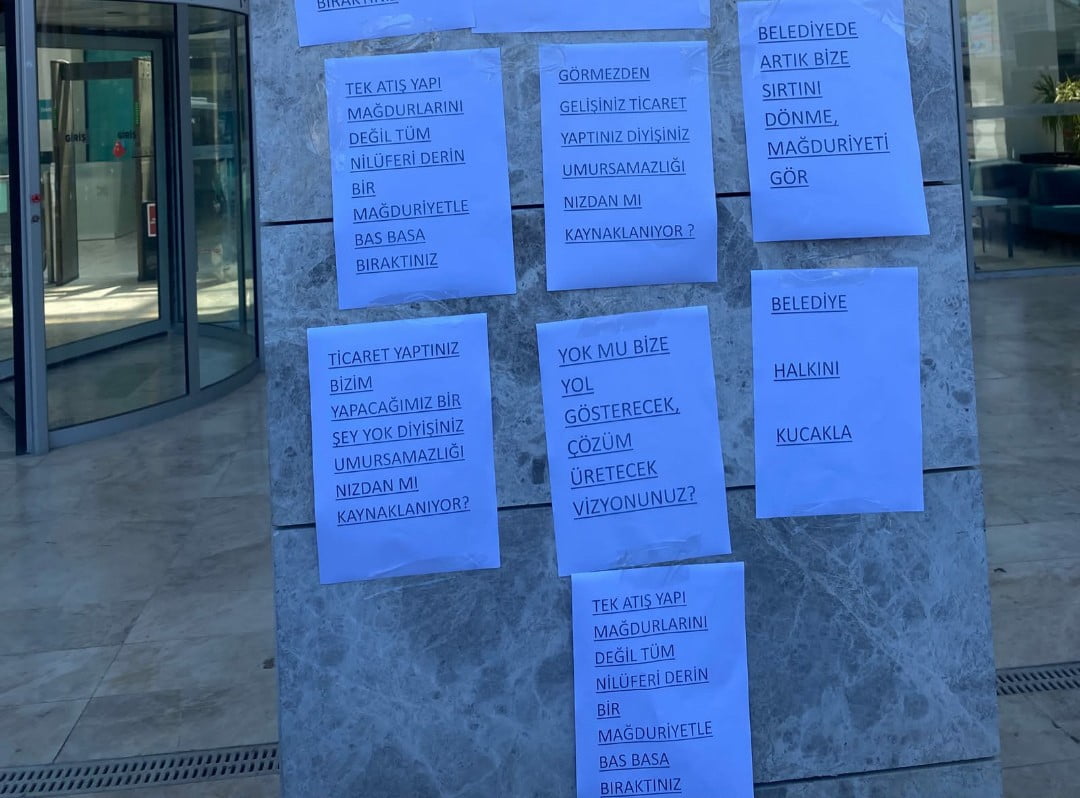 BURSA'DA ATIŞ YAPI MAĞDURLARI, YAPTIKLARI BASIN AÇIKLAMASIYLA YAŞADIKLARI MAĞDURİYETİ KAMUOYUYLA...