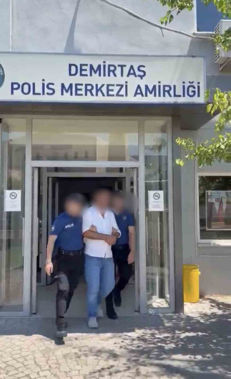 BURSA'DA ÇEŞİTLİ SUÇLARDAN HAKLARINDA KESİNLEŞMİŞ HAPİS CEZASI BULUNAN 3 HÜKÜMLÜ, POLİS...