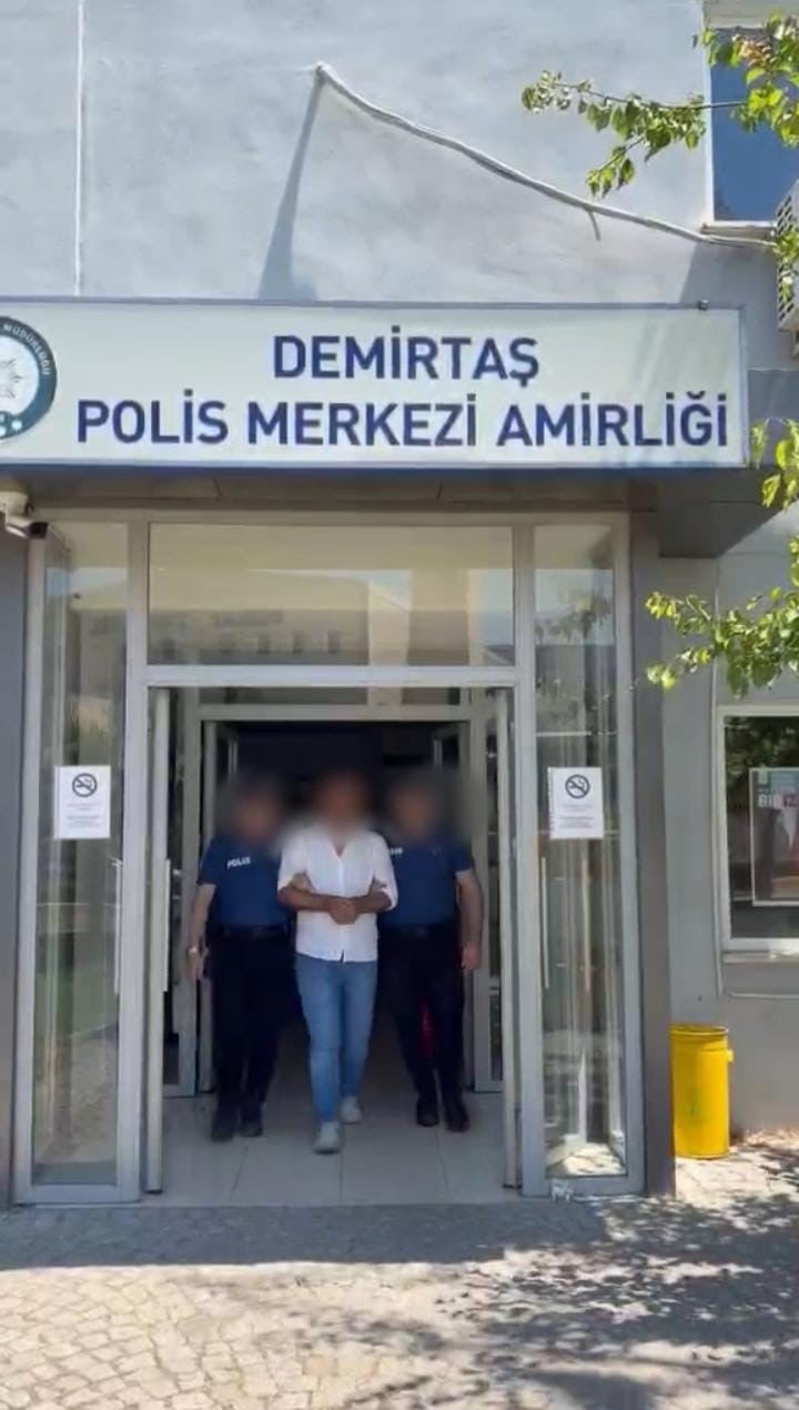BURSA'DA HAKLARINDA KESİNLEŞMİŞ HAPİS CEZASI BULUNAN 3 FİRARİ, OSMANGAZİ İLÇE EMNİYET MÜDÜRLÜĞÜ...