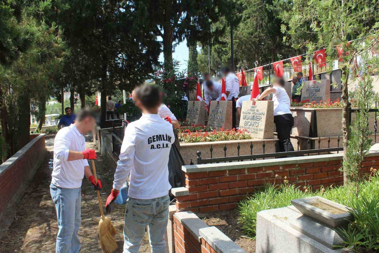 BURSA'NIN GEMLİK İLÇESİNDE AÇIK CEZA İNFAZ KURUMU TARAFINDAN, 15 TEMMUZ DEMOKRASİ VE MİLLİ BİRLİK...