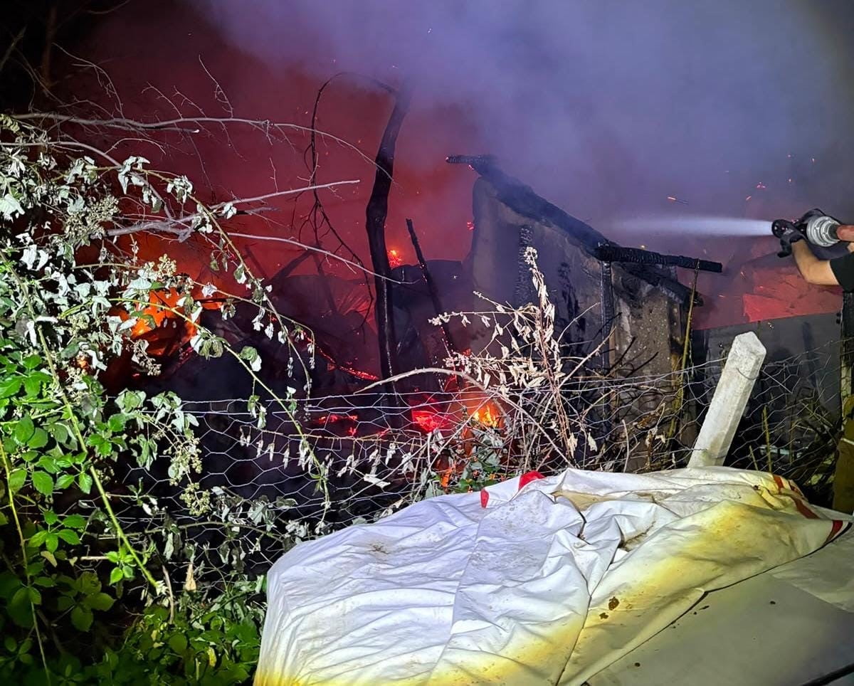 BURSA'NIN İNEGÖL İLÇESİNDE GECE SAATLERİNDE ÇIKAN BARAKA YANGINI FACİAYLA SONUÇLANDI. YANGINDA...
