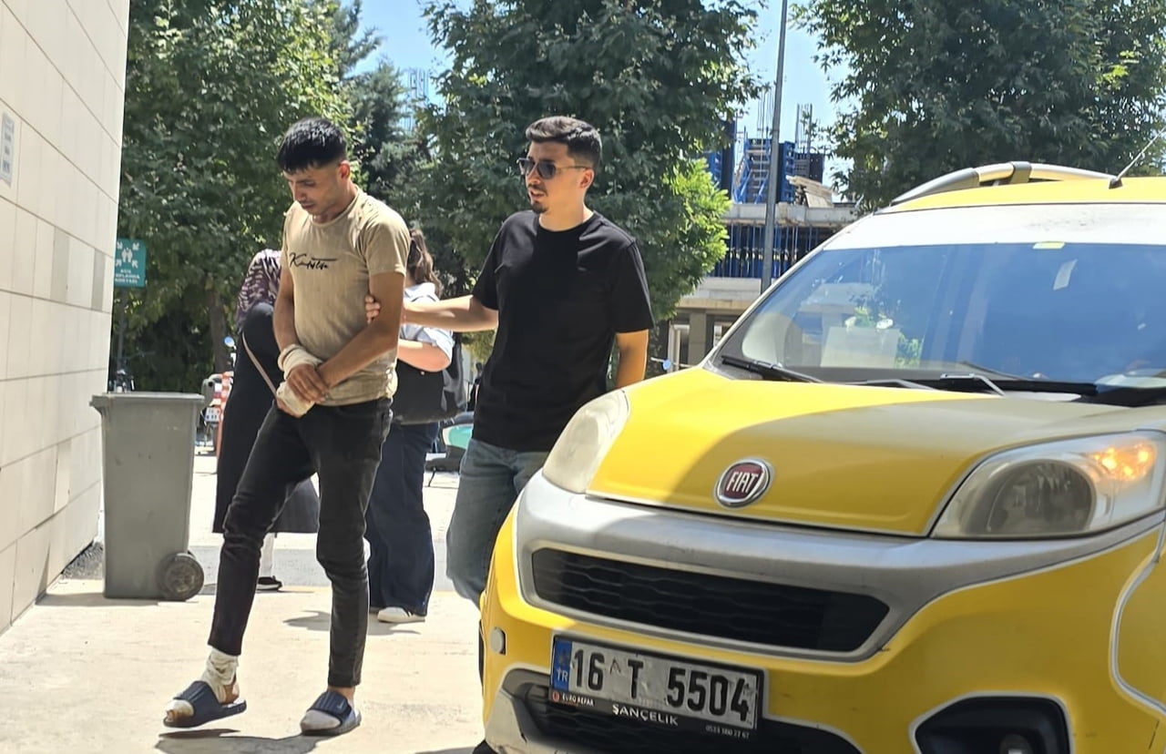 BURSA'NIN İNEGÖL İLÇESİNDE NARKOTİK BÜRO AMİRLİĞİ EKİPLERİNİN DÜZENLEDİĞİ OPERASYONDA, POLİSTEN...
