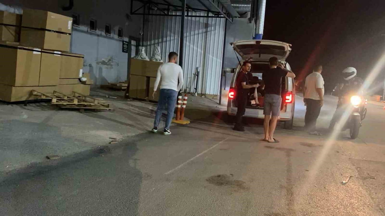 BURSA'NIN İNEGÖL İLÇESİNDE POLİSİN "DUR" İHTARINA UYMAYARAK KAÇAN SÜRÜCÜ, 5 KİLOMETRE SÜREN...