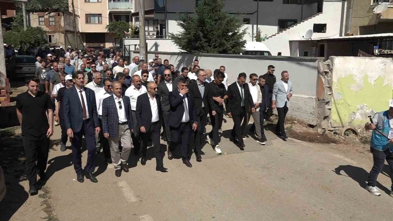 BURSA'NIN KESTEL İLÇESİ KOZLUÖREN MAHALLESİ'NDE GERÇEKLEŞTİRİLEN 525'İNCİ GELENEKSEL KOZLUÖREN...
