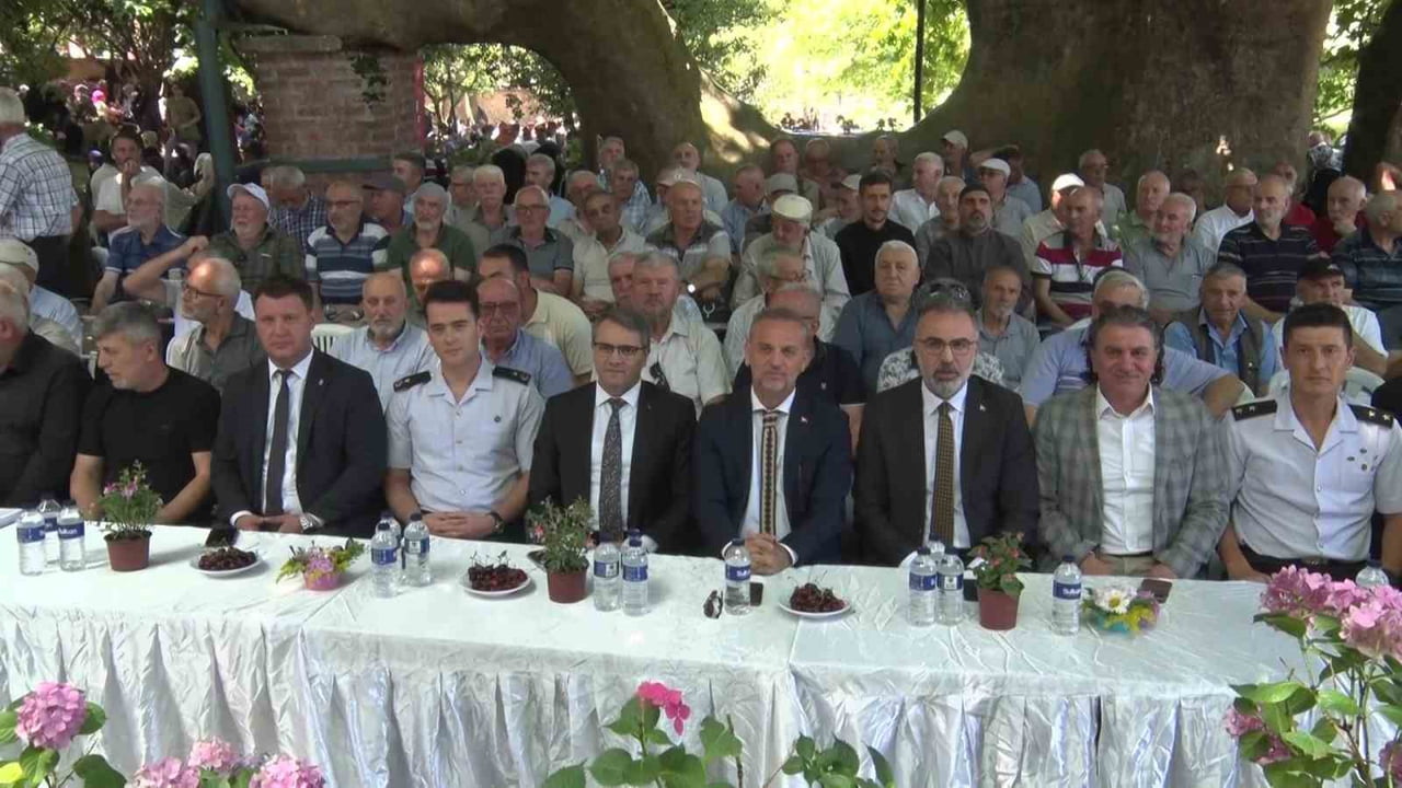 BURSA'NIN KESTEL İLÇESİNE BAĞLI BABASULTAN MAHALLESİ'NDE BU YIL 649'UNCUSU DÜZENLENEN GELENEKSEL...