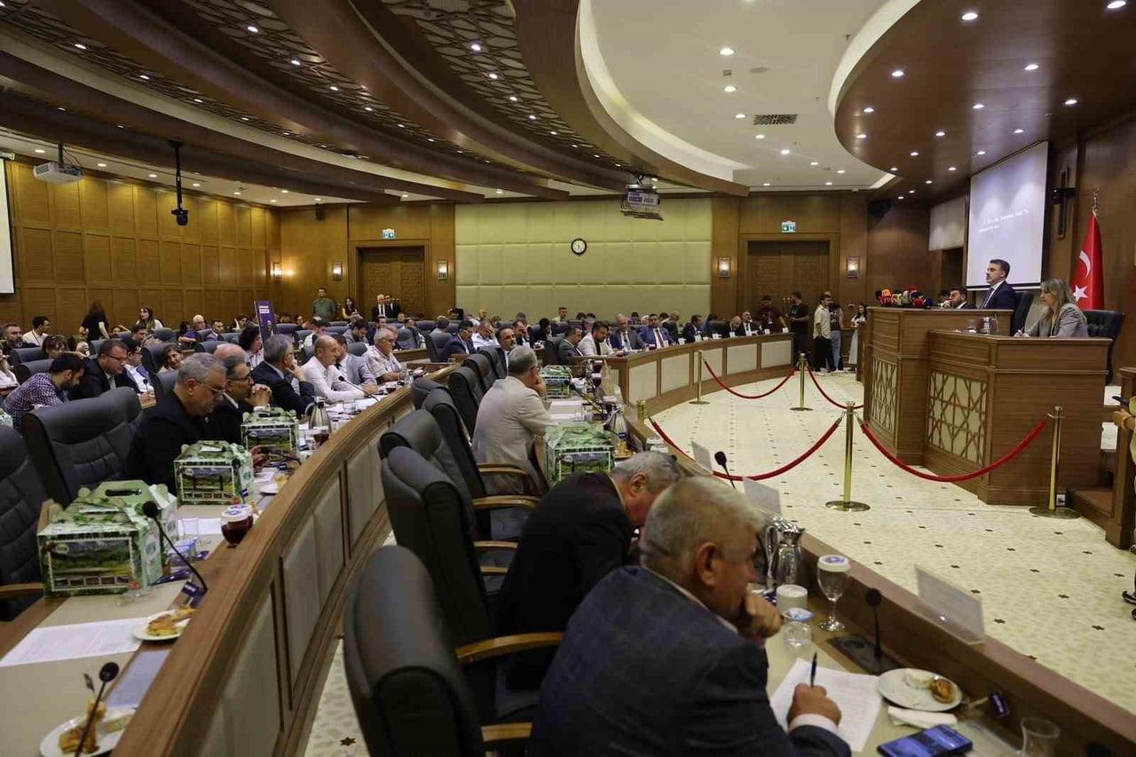 BURSA BÜYÜKŞEHİR BELEDİYE MECLİSİ’NİN TEMMUZ AYI ÜÇÜNCÜ OTURUMUNDA İL GENELİNDE YENİ YATIRIMLARA...