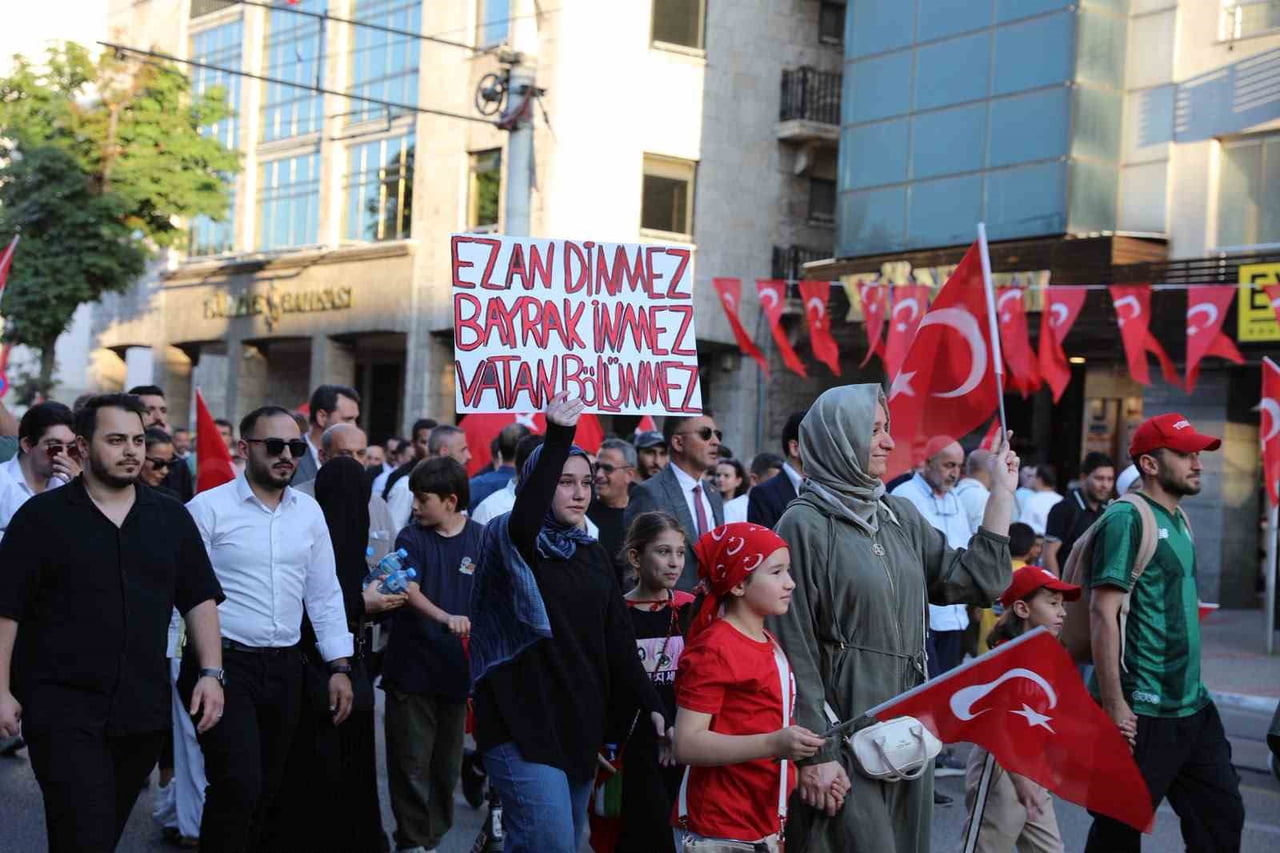 BURSA BÜYÜKŞEHİR BELEDİYESİ BAŞKAN VEKİLİ ŞAHİN BİBA, 15 TEMMUZ DEMOKRASİ VE MİLLİ BİRLİK GÜNÜ...