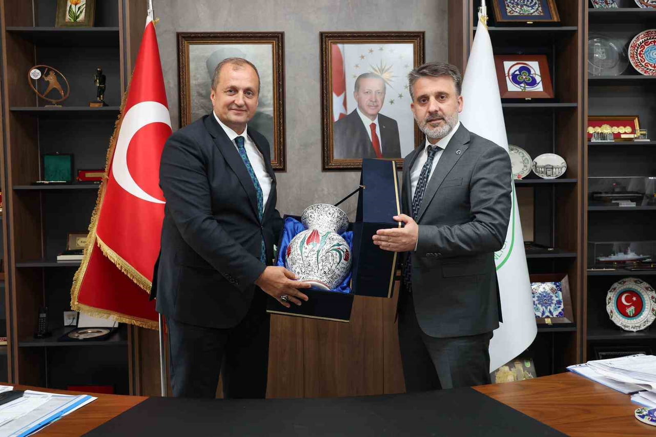 BURSA BÜYÜKŞEHİR BELEDİYESİ BAŞKAN VEKİLİ ŞAHİN BİBA, TURİZM KENTİ İZNİK’TE BİR KÜLTÜR-SANAT...