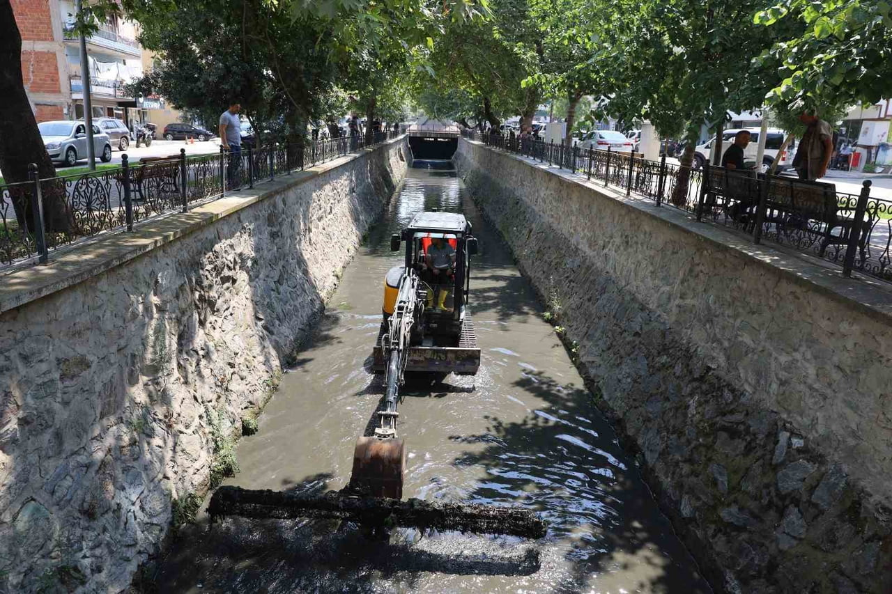 BURSA BÜYÜKŞEHİR BELEDİYESİ BUSKİ GENEL MÜDÜRLÜĞÜ EKİPLERİ, SON 3 AYDA TOPLAM 21 KİLOMETRE...