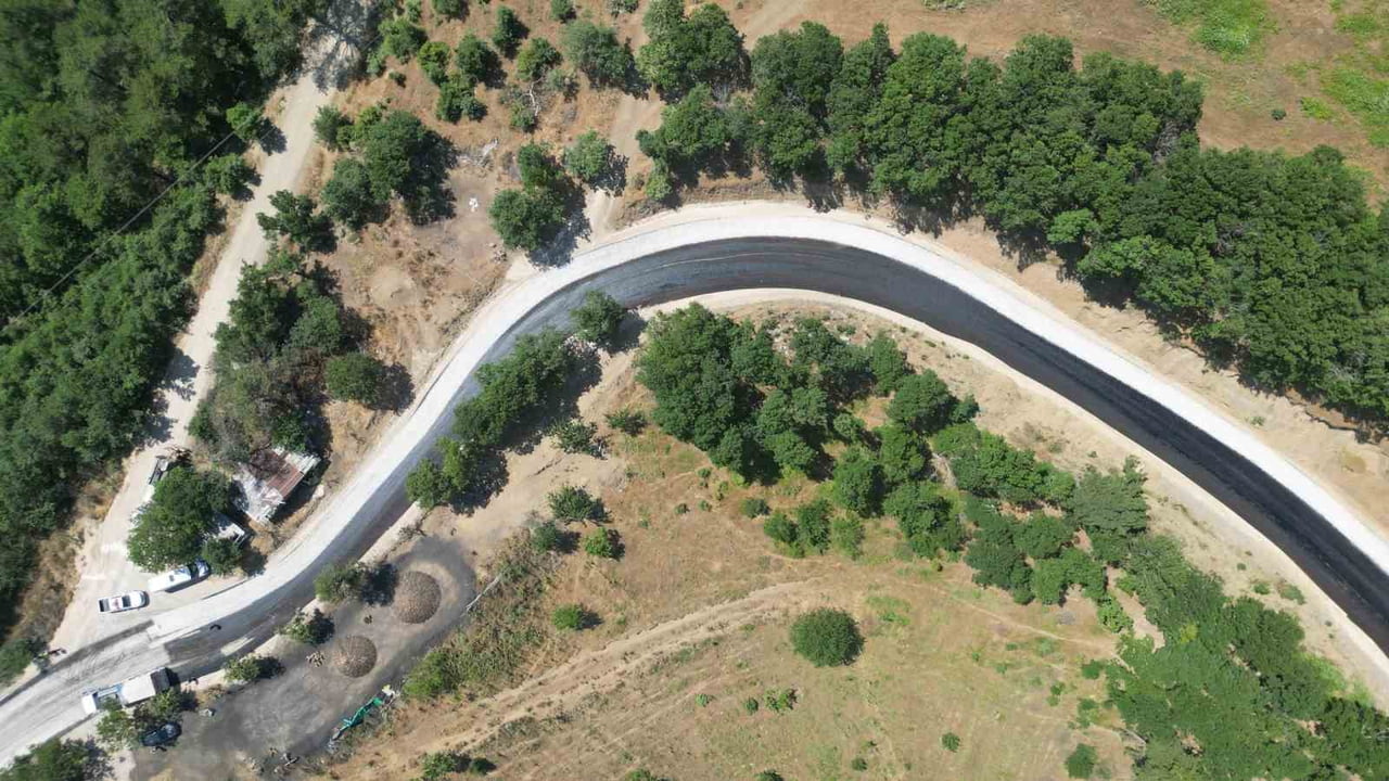 BURSA BÜYÜKŞEHİR BELEDİYESİ, KIRSALDA ULAŞIMI DAHA GÜVENLİ, KONFORLU VE KESİNTİSİZ HALE GETİRMEK...