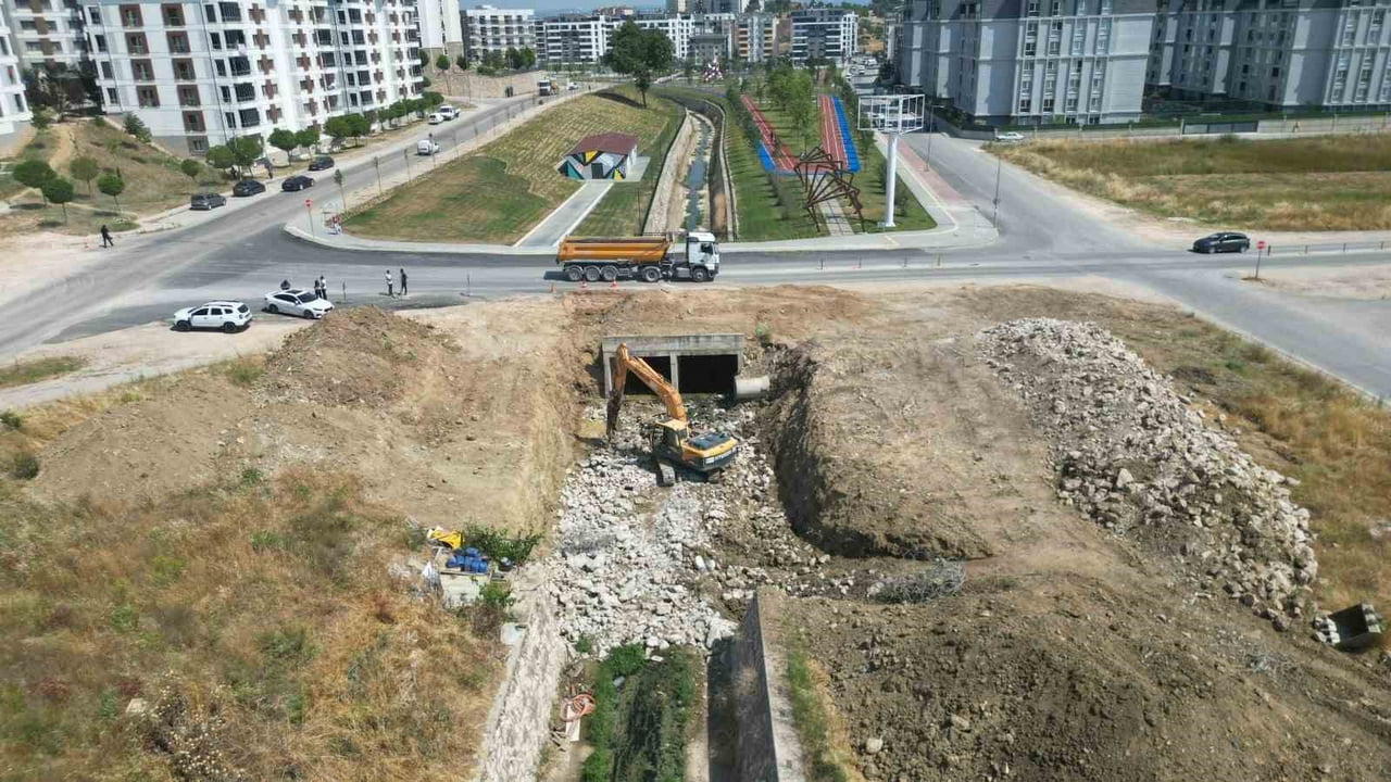 BURSA BÜYÜKŞEHİR BELEDİYESİ, NİLÜFER İLÇESİ BALKAN MAHALLESİ’NE YENİ BULVAR KAZANDIRMAK İÇİN...