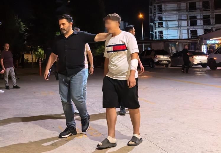 BURSA’DA BIÇAKLI KAVGA: 1’İ AĞIR 2 YARALI