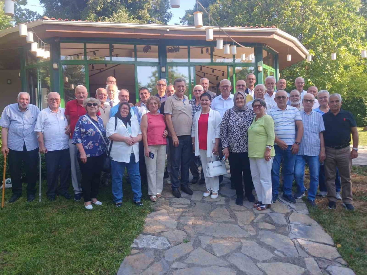 BURSA’NIN KÖKLÜ MAHALLELERİNDE EN AZ 3-4 DÖNEM YÖNETİCİLİK YAPAN ESKİ MUHTARLAR OSMANGAZİ...