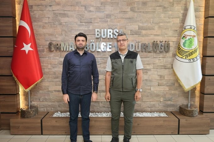 BURSASPOR BAŞKANI ENES ÇELİK'İN BURSA ORMAN BÖLGE MÜDÜRÜ ERDAL ŞAHAN'A GERÇEKLEŞTİRDİĞİ ZİYARETTE...
