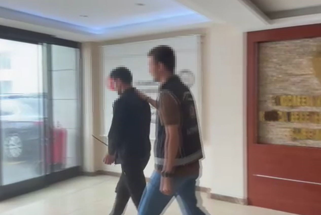 BÜYÜKÇEKMECE TEM OTOYOLU ÜZERİNDE POLİS EKİPLERİNCE GERÇEKLEŞTİRİLEN OPERASYONDA, YASA DIŞI...