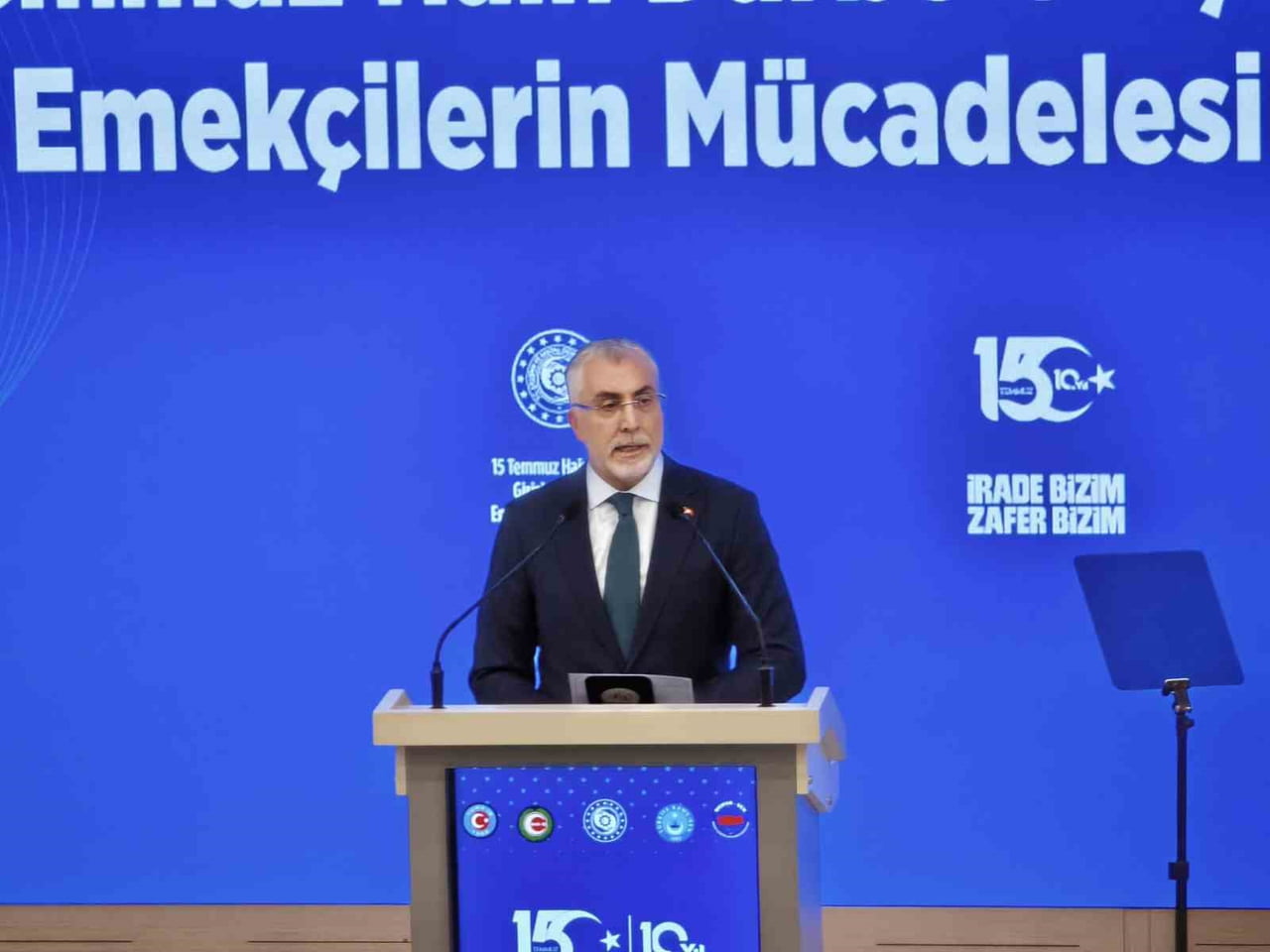ÇALIŞMA VE SOSYAL GÜVENLİK BAKANI VEDAT IŞIKHAN, "15 TEMMUZ GECESİ SENDİKALARIMIZIN SERGİLEDİĞİ...
