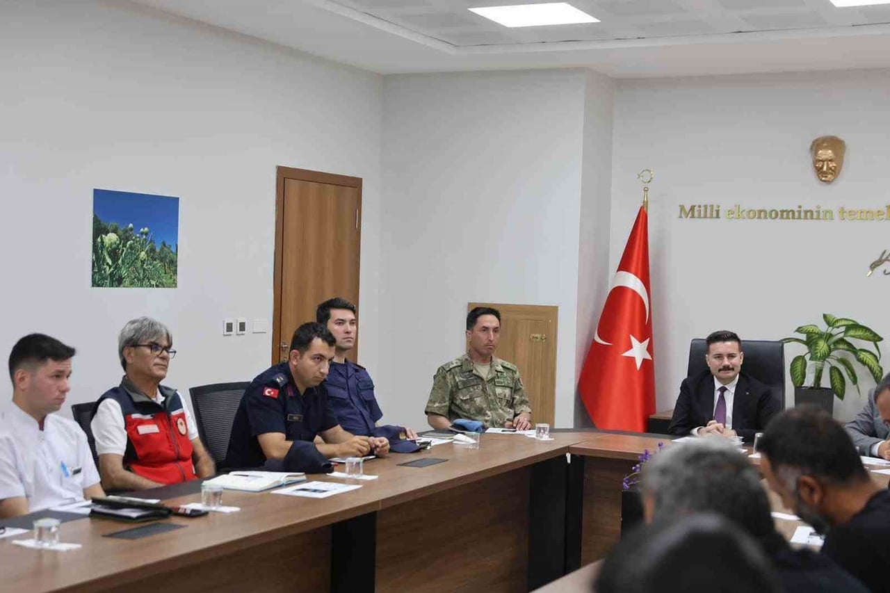 ÇANAKKALE’NİN GÖKÇEADA İLÇESİNDE ‘KADINA YÖNELİK ŞİDDETLE MÜCADELE’ VE ‘ BAĞIMLILIKLA MÜCADELE’...